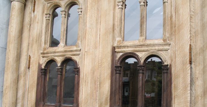 Travaux de rénovation, décapage et teinture travaux de peinture à l'église de la nativité