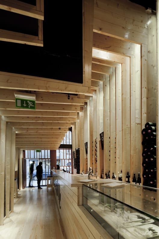 Zone comptoir bar design commercial rénovation