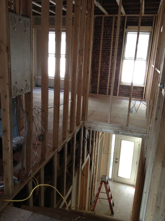 Gestion de projet de rénovation, 2x4, rénovation commerciale, rénovation résidentielle multi-logement, design & construction,