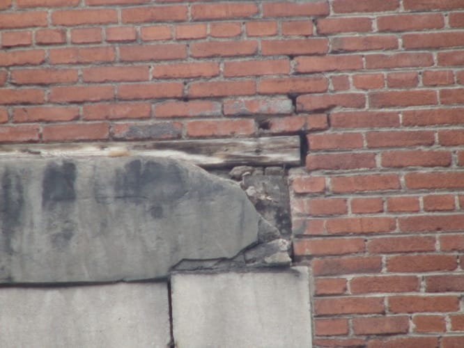 Travaux de restauration de maçonnerie, ventre de boeuf, rejointoiement, briques pierre naturelles,
