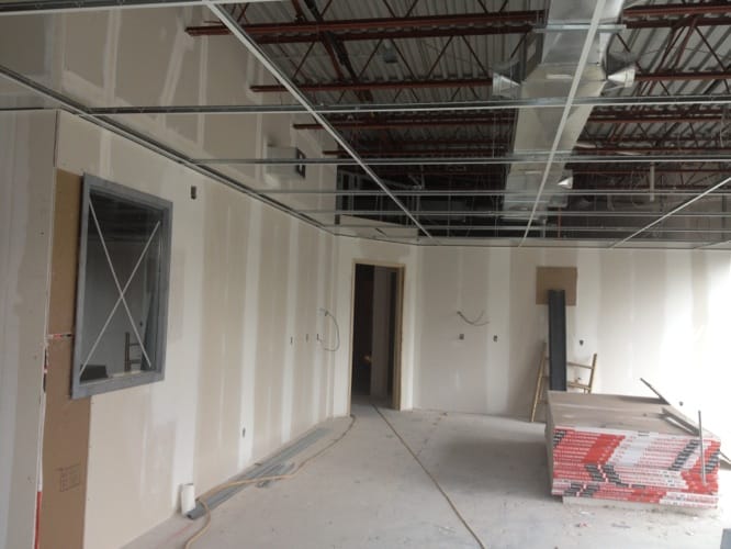 Travaux de systèmes intérieurs, gestion de projet, design, rénovation générale commerciale