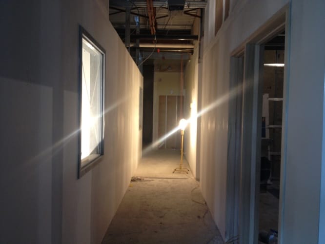 Travaux de systèmes intérieurs, gestion de projet, design, rénovation générale commerciale