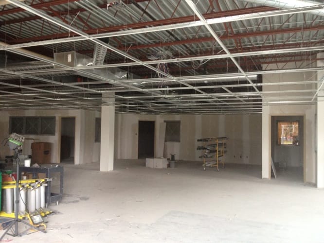 Travaux de systèmes intérieurs, gestion de projet, design, rénovation générale commerciale