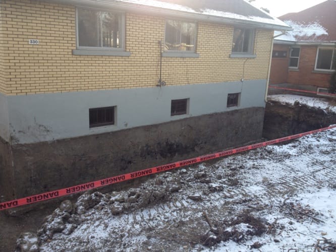 Coulage béton semelles - projet construction résidentiel