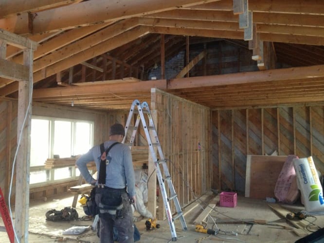 Charpenterie plafond cathédral vue intérieure