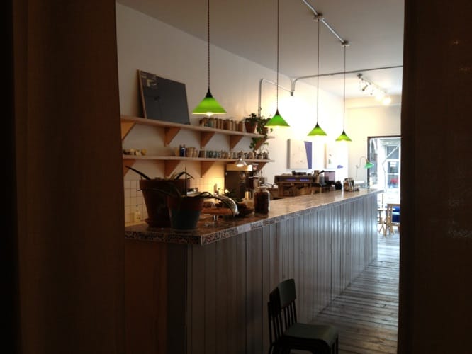 Vue intérieure café après rénovation