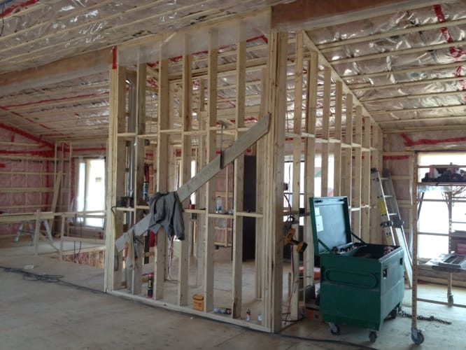 Isolation thermique - laine minérale et uréthane giclée