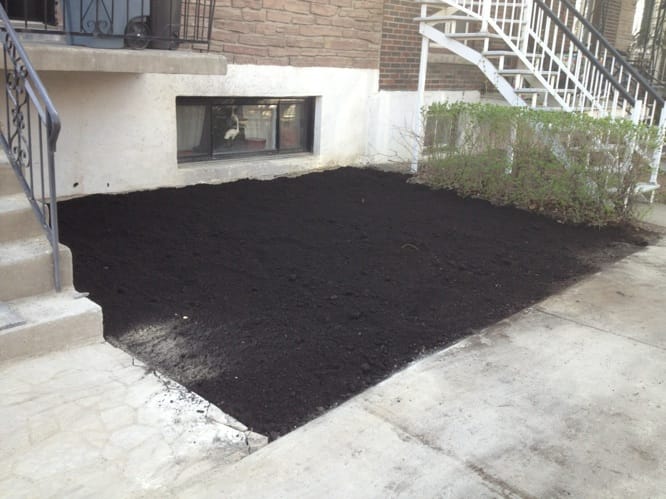 Phase de construction terrasse cèdre - Conversion triplex Villeray