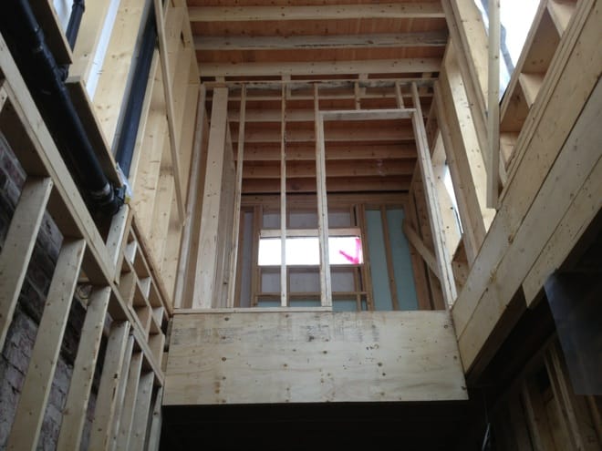 Escalier colimaçon triplex rénovation Plateau Mont-Royal