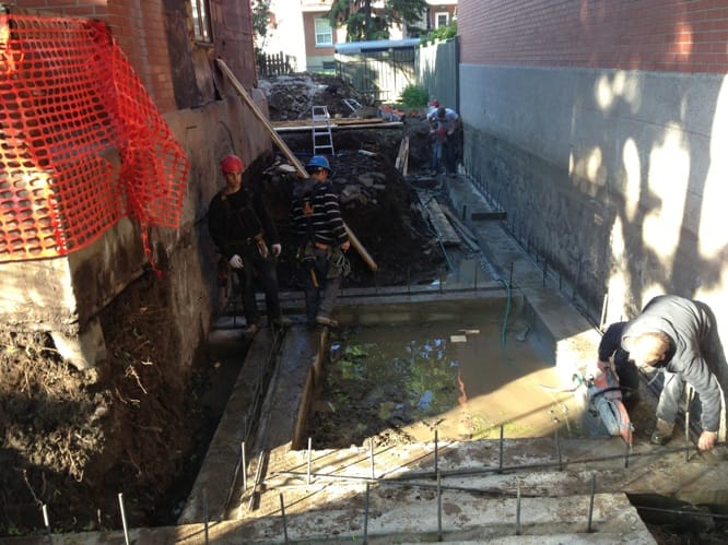 Coulage semelles béton fondations – projet agrandissement résidentiel