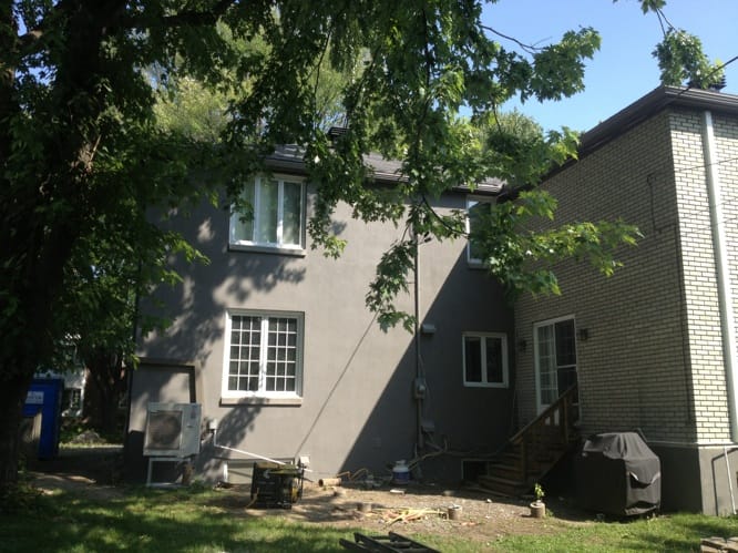 Escaliers pierre naturelle résidence Thornton