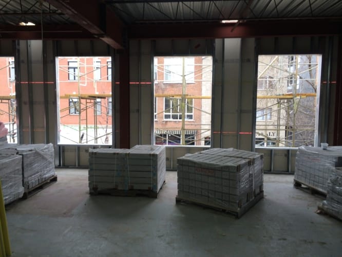 Excavation fondations local commercial Montréal