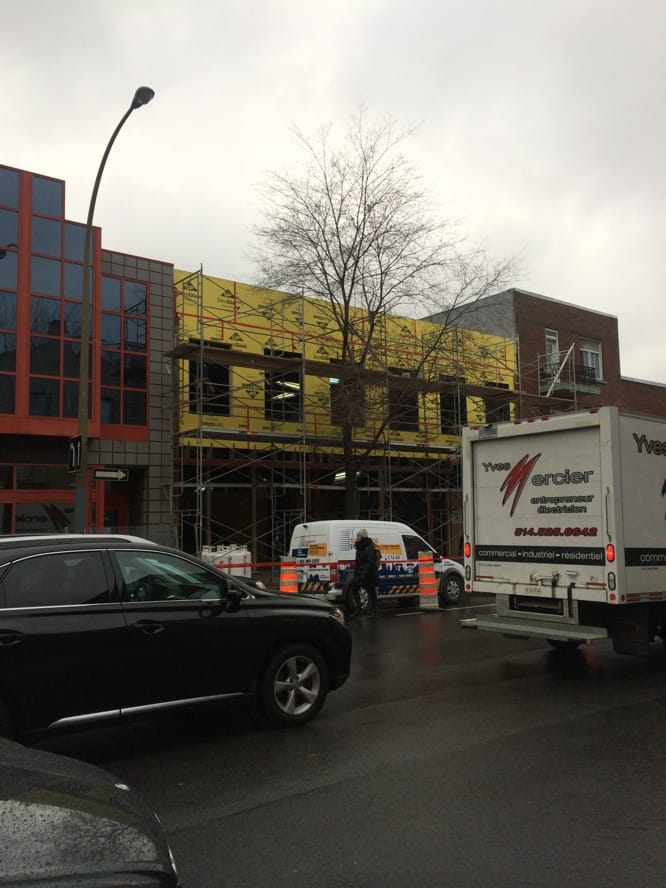 Cloisons verre intérieur commercial aménagement Montréal