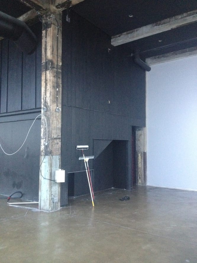 détail murs bois carbonisé