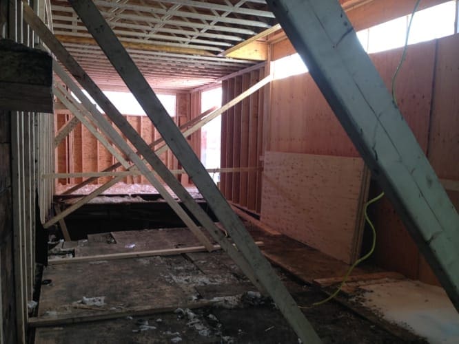 Rénovation générale, conversion de duplex en cottage, maison urbaine au Québec