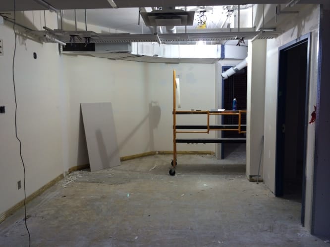 Travaux de démolition - aménagement de locaux commerciaux au Québec