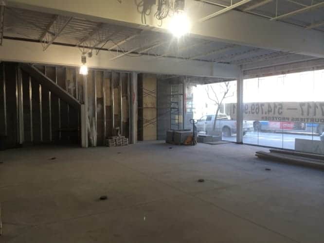 Détail de l'aménagement intérieur du rez-de-chaussée commercial