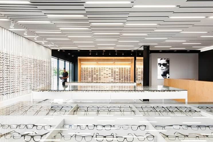 Espace d'accueil - rénovation clinique optométrie design Montreal