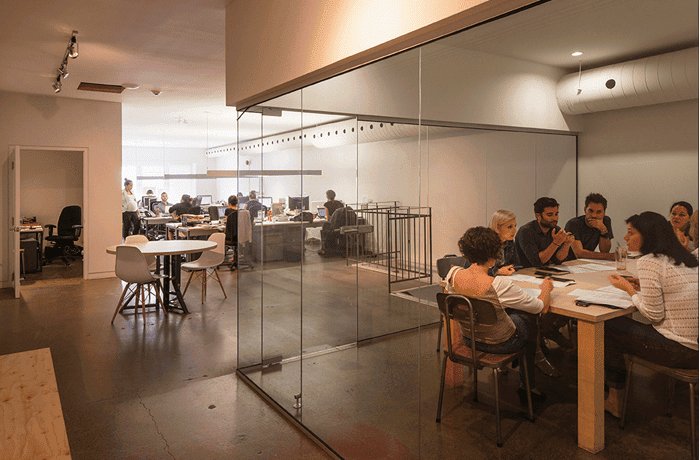 Vue globale aménagement immeuble commercial