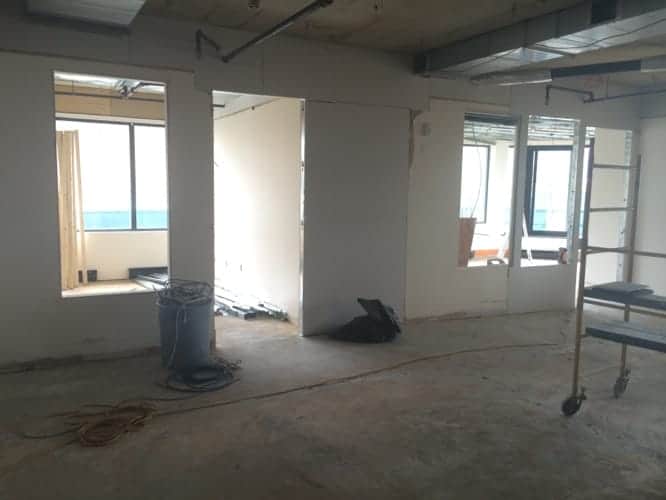 Aménagement de bureau moderne - design intérieur commercial