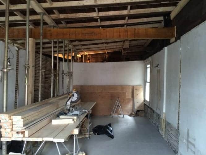 Érection de la charpente - Rénovation commerciale Québec