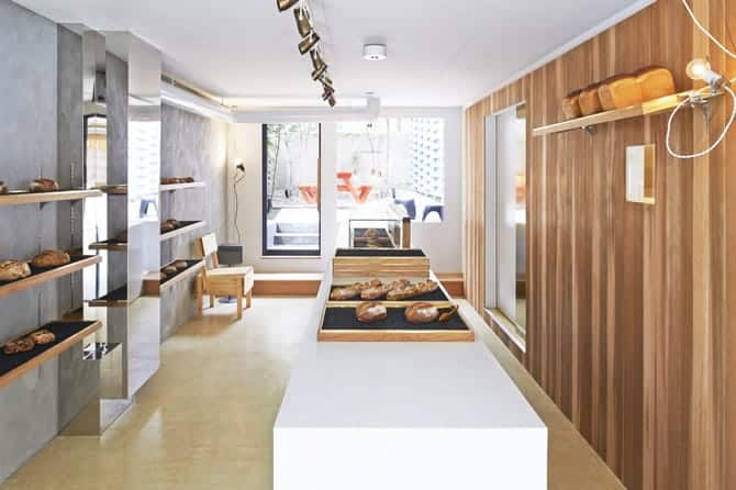 Comptoir boulangerie Ninkipen avec accents dorés