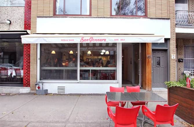 Vue générale intérieure café San Gennaro Montreal Petite Italie